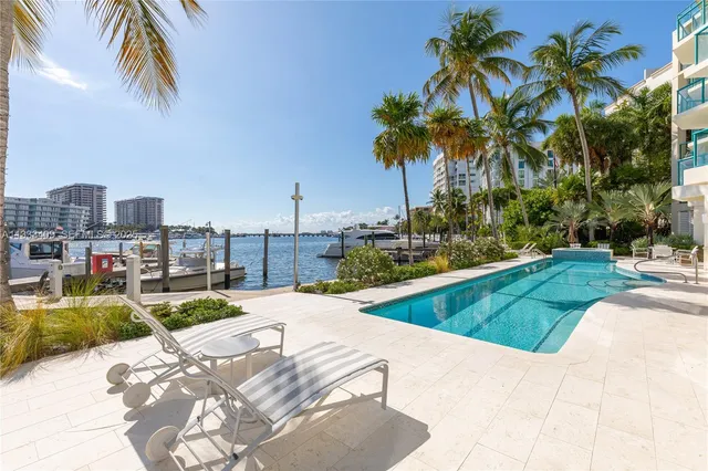 $5,950,000 | 1660 West Glencoe Street, Unit 302, Coconut Grove, FL 33133