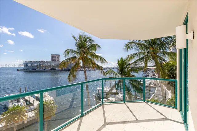 $5,950,000 | 1660 West Glencoe Street, Unit 302, Coconut Grove, FL 33133