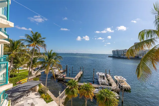 $5,950,000 | 1660 West Glencoe Street, Unit 302, Coconut Grove, FL 33133