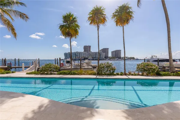 $5,650,000 | 1660 West Glencoe Street, Unit 302, Coconut Grove, FL 33133