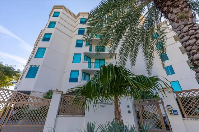 $5,950,000 | 1660 West Glencoe Street, Unit 302, Coconut Grove, FL 33133