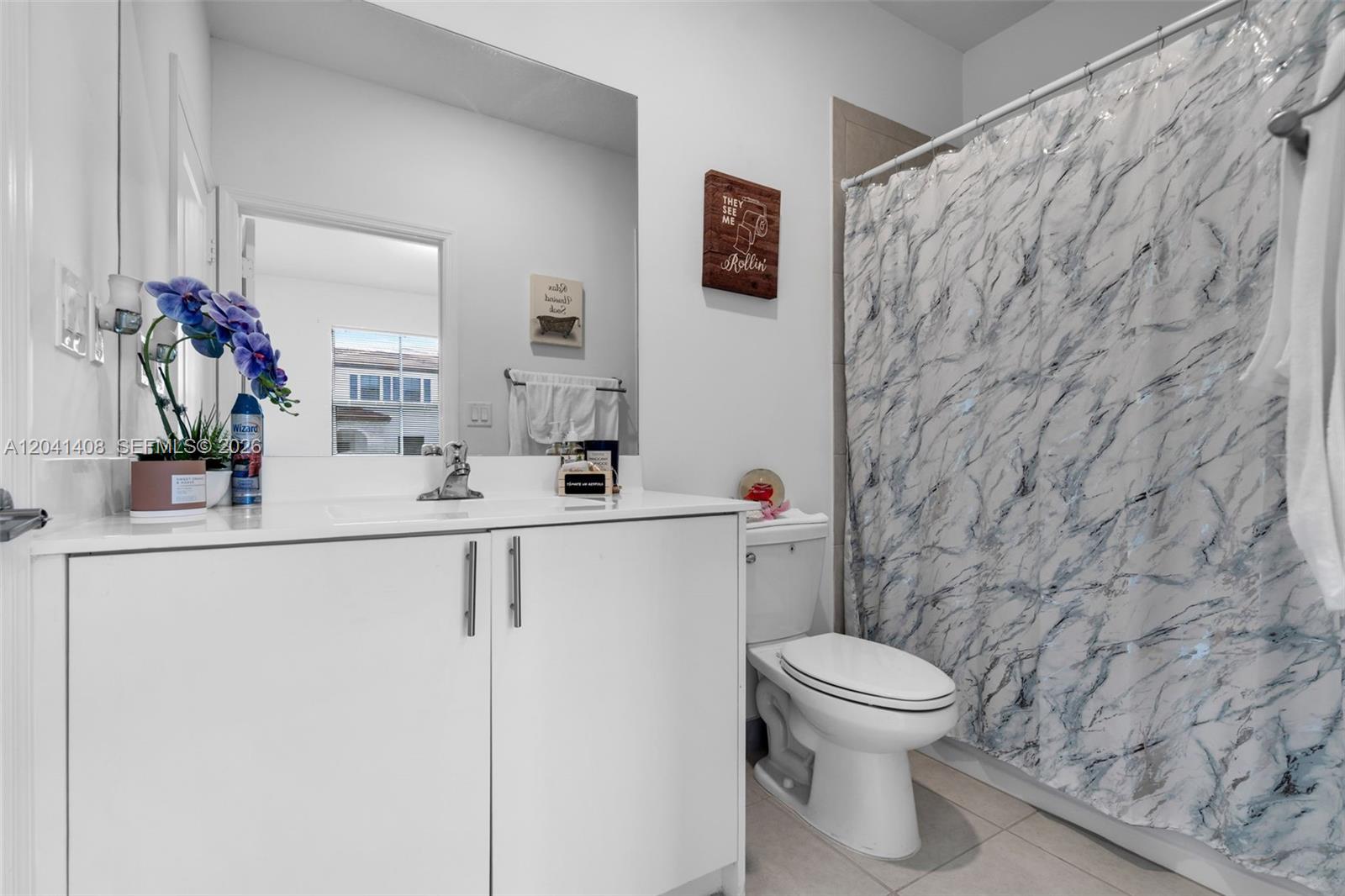 12950 Southwest 232nd Lane Homestead, FL 33032 - Photo 9 of 43 First Floor full bathroom