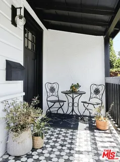 $1,249,000 | 1300 South Lake Street, Burbank, CA 91502