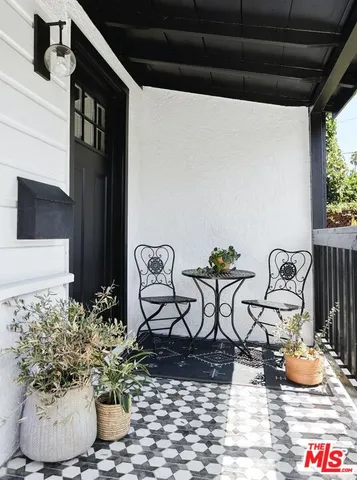 $1,249,000 | 1300 South Lake Street, Burbank, CA 91502