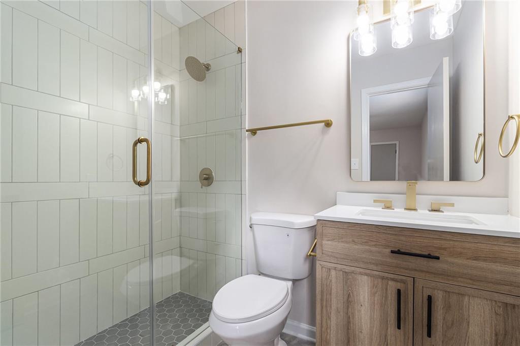 1103 Brighton Point Atlanta, GA 30328 - Photo 6 of 13