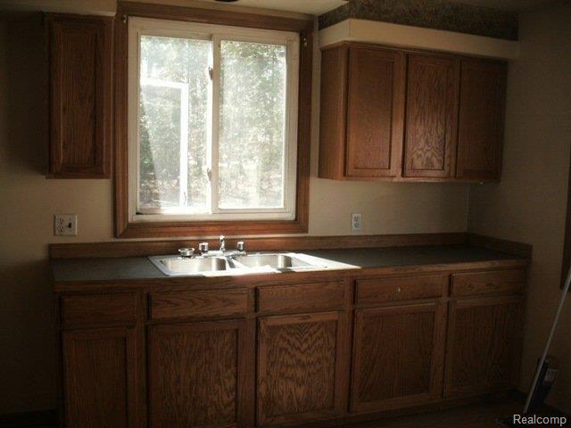 cabinets & counter tops