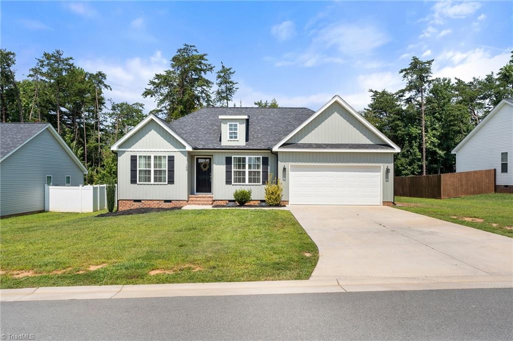 103 Brooke Ridge Drive Thomasville, NC 27360 - Photo 1 of 30