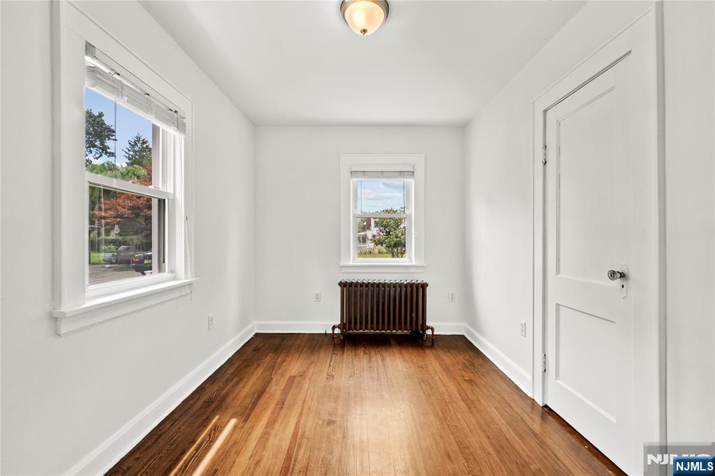 54 Chestnut Avenue Park Ridge, NJ 07656 - Photo 9 of 38 Gallery Image 9