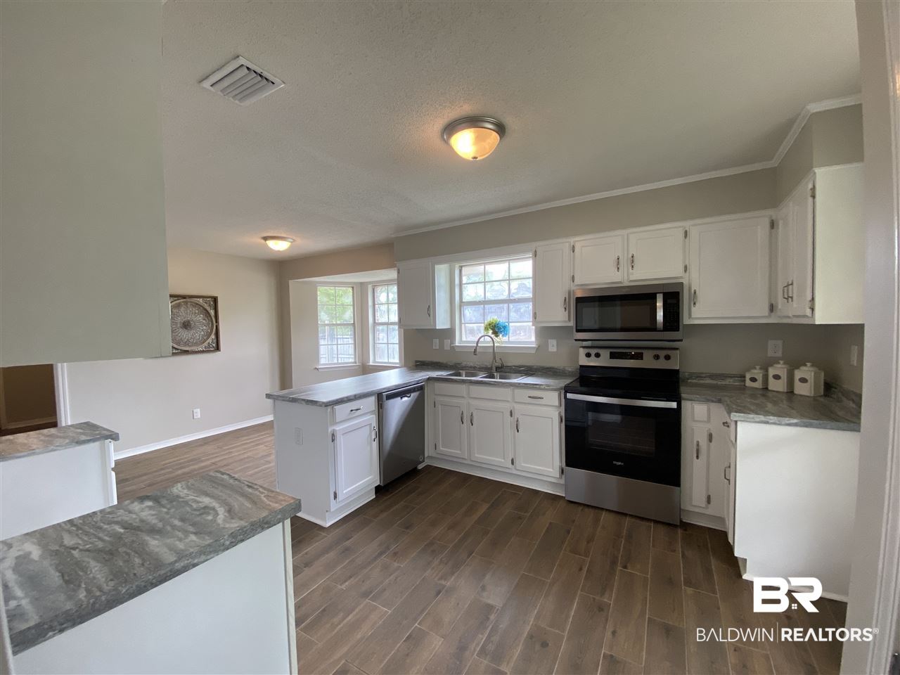2275 Crystal Key Mobile, AL 36695 - Photo 2 of 23