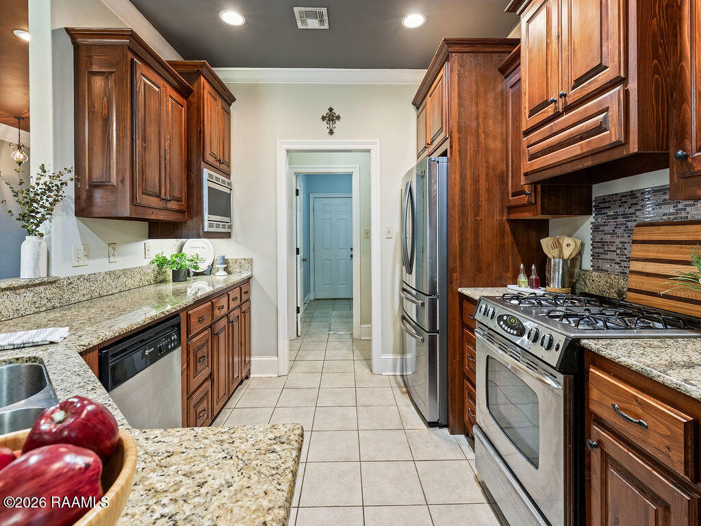 239 Ivory Street Lafayette, LA 70506 - Photo 12 of 26 IMG_8967