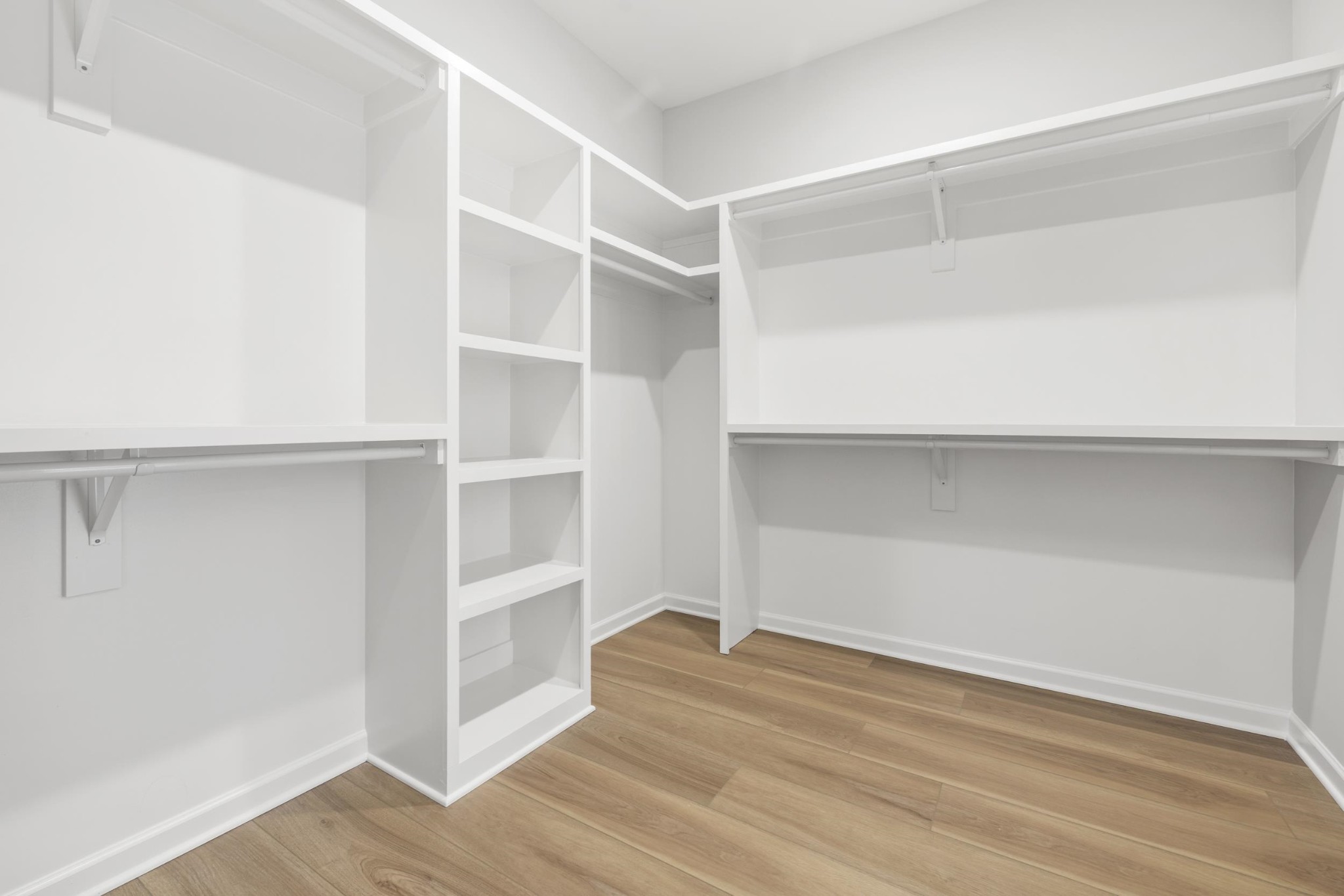 180 Oakland Rdg Cove Oakland, TN 38060 - Photo 16 of 27 a view of an empty walk in closet