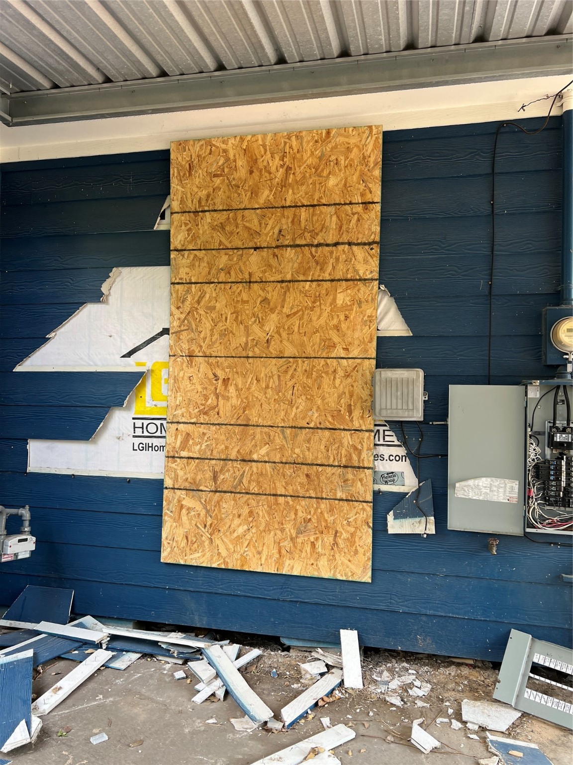 433 Calloway Street Houston, TX 77029 - Photo 27 of 29 a view of a door and chair