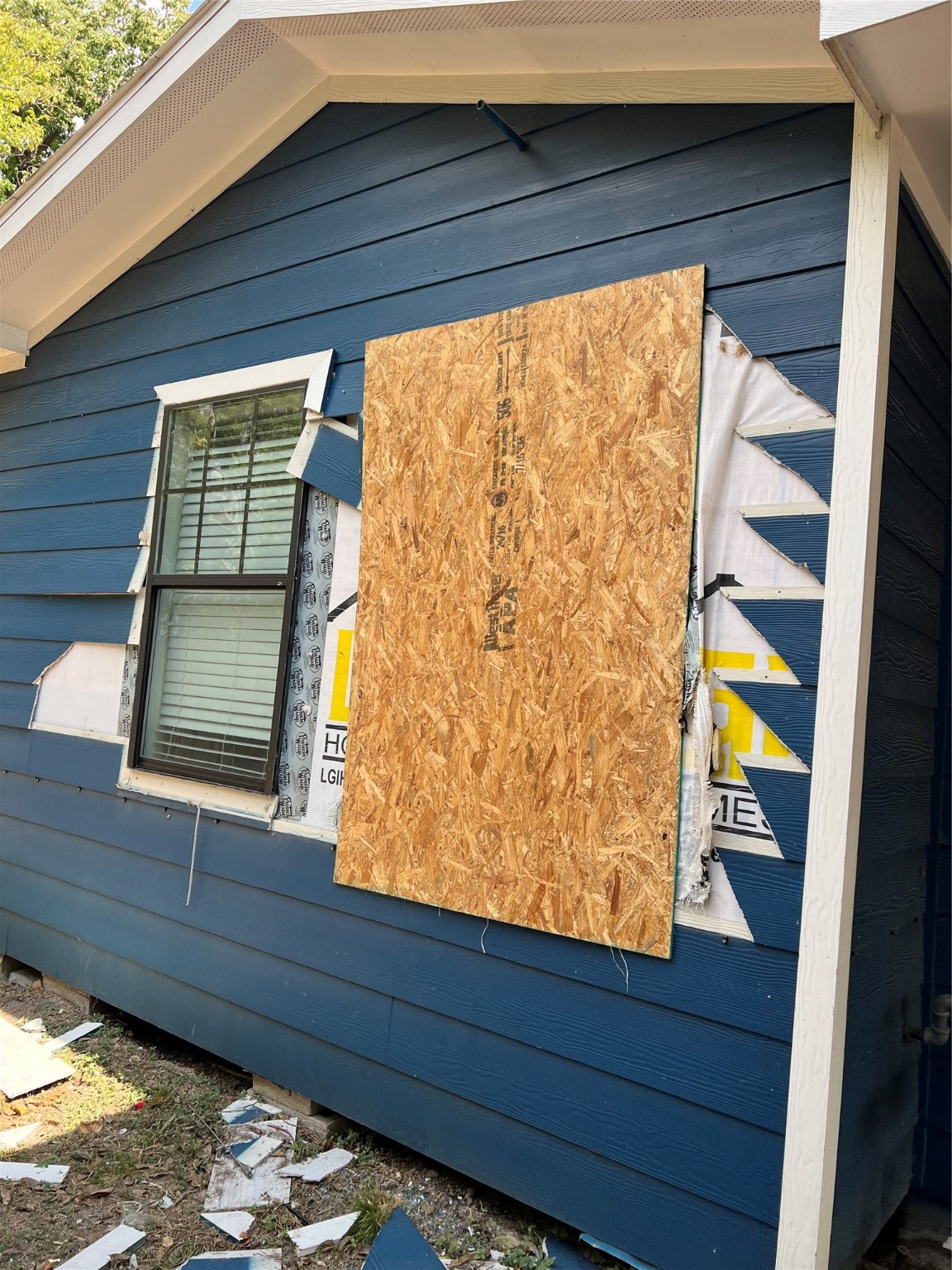 433 Calloway Street Houston, TX 77029 - Photo 29 of 29 a view of front door