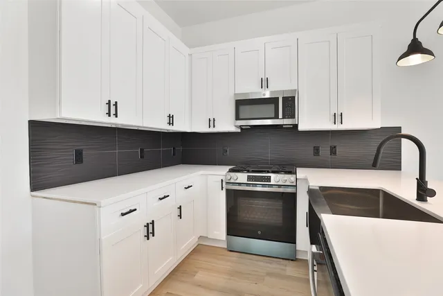 $2,000 | 8133 Cabot Street, Unit A/B, Houston, TX 77078