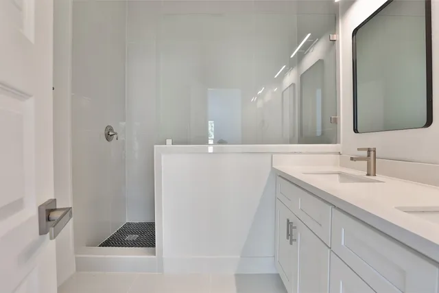 $2,100 | 8133 Cabot Street, Unit A/B, Houston, TX 77078