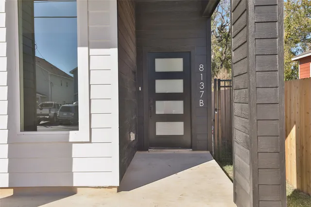 $2,100 | 8133 Cabot Street, Unit A/B, Houston, TX 77078