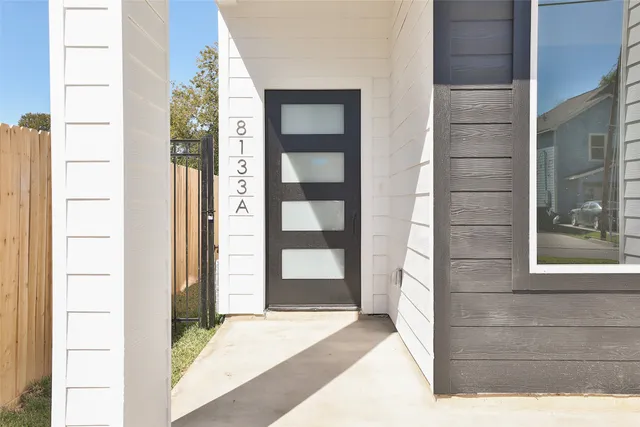 $2,000 | 8133 Cabot Street, Unit A/B, Houston, TX 77078