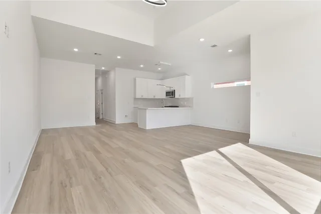 $2,100 | 8133 Cabot Street, Unit A/B, Houston, TX 77078