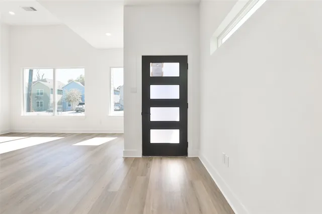 $2,000 | 8133 Cabot Street, Unit A/B, Houston, TX 77078