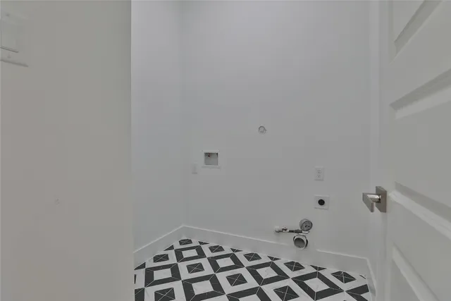 $2,100 | 8133 Cabot Street, Unit A/B, Houston, TX 77078