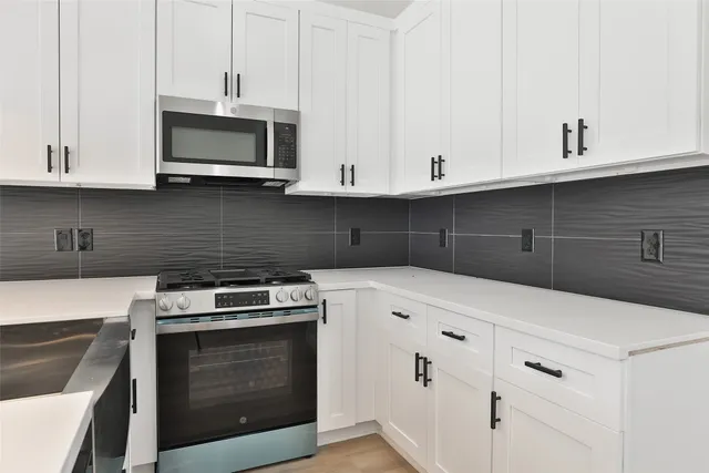 $2,000 | 8133 Cabot Street, Unit A/B, Houston, TX 77078