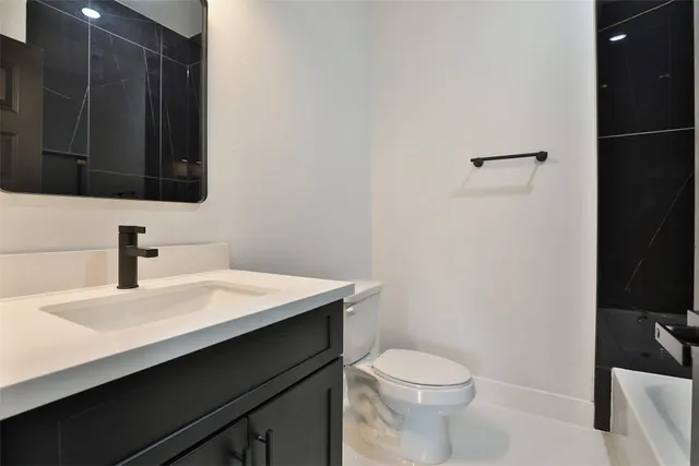 $2,000 | 8133 Cabot Street, Unit A/B, Houston, TX 77078