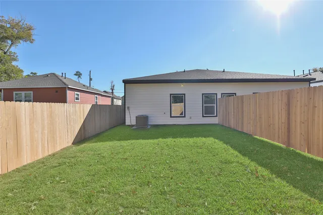 $2,100 | 8133 Cabot Street, Unit A/B, Houston, TX 77078