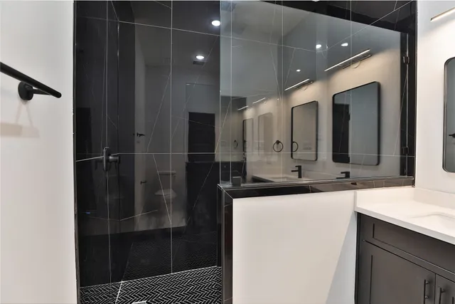 $2,000 | 8133 Cabot Street, Unit A/B, Houston, TX 77078