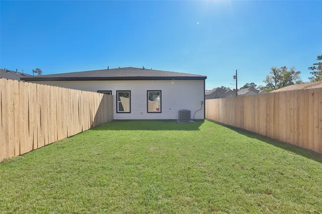 $2,000 | 8133 Cabot Street, Unit A/B, Houston, TX 77078