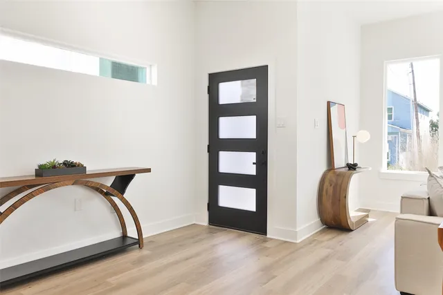 $2,000 | 8133 Cabot Street, Unit A/B, Houston, TX 77078