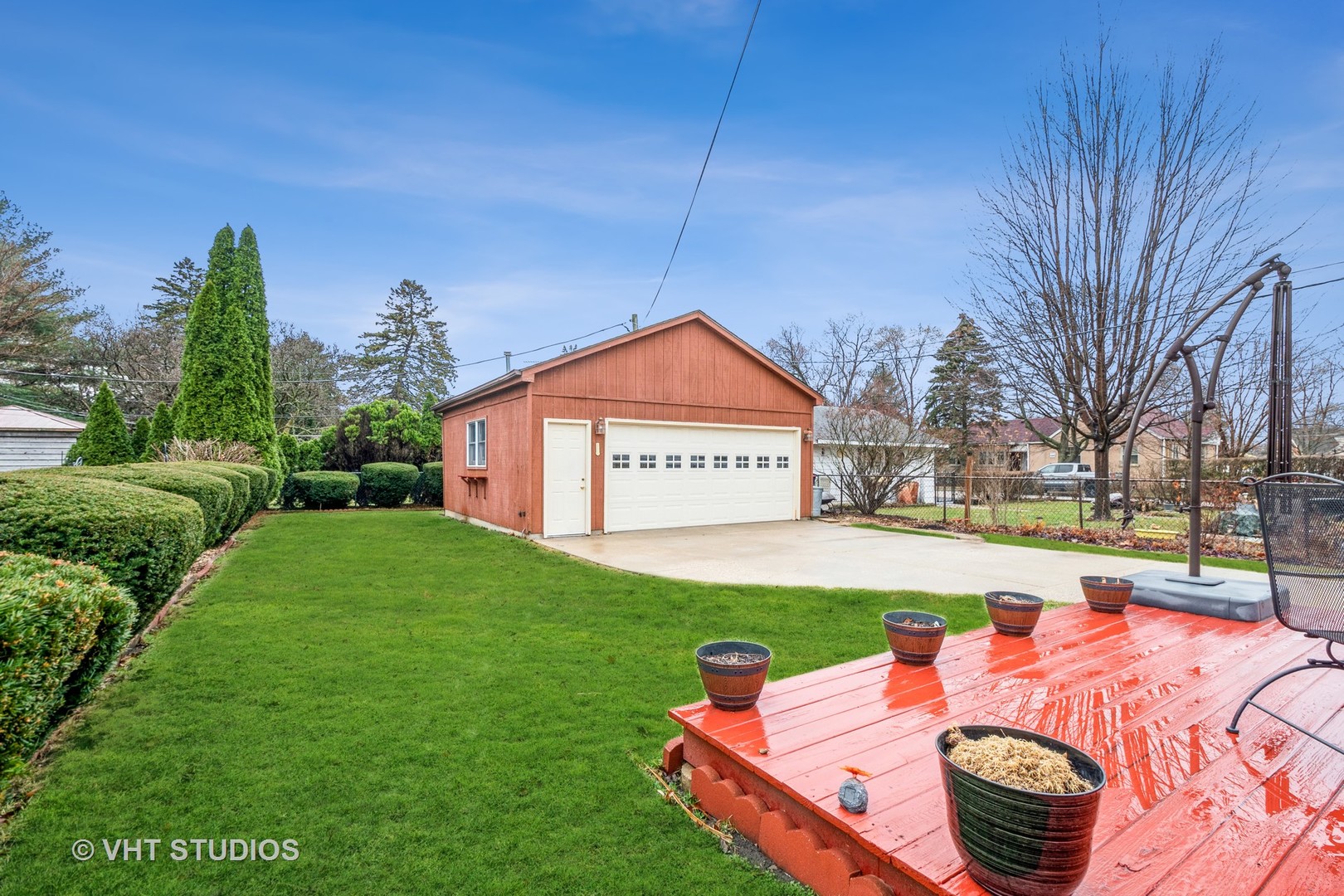 697 Greenview Avenue Des Plaines, IL 60016 - Photo 21 of 25 a view of a backyard with sitting area