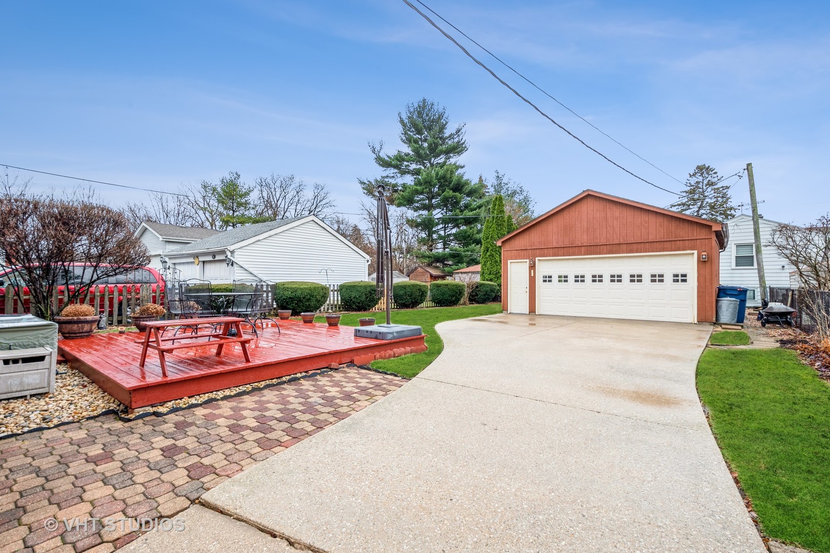 697 Greenview Avenue Des Plaines, IL 60016 - Photo 22 of 25 a view of a park with large trees