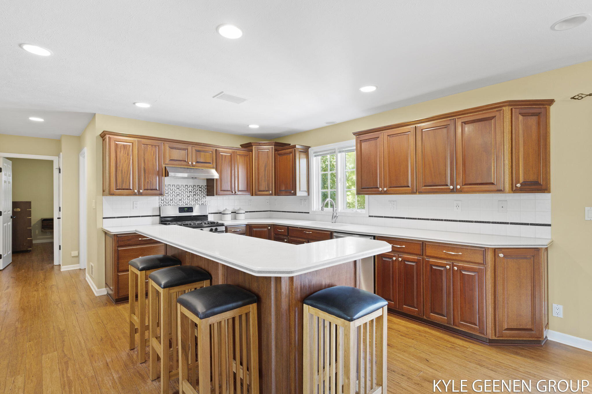4229 Beeline Road Holland, MI 49423 - Photo 3 of 63 17-web-or-mls-A7403028
