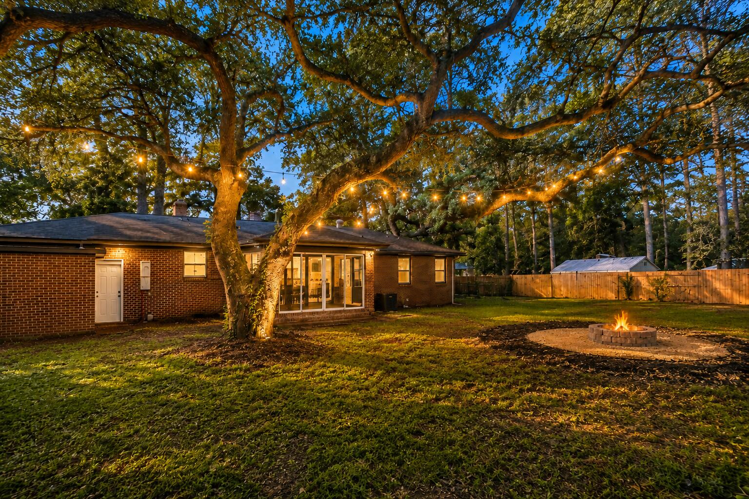 117 Newington Road Summerville, SC 29485 - Photo 3 of 32 backyard