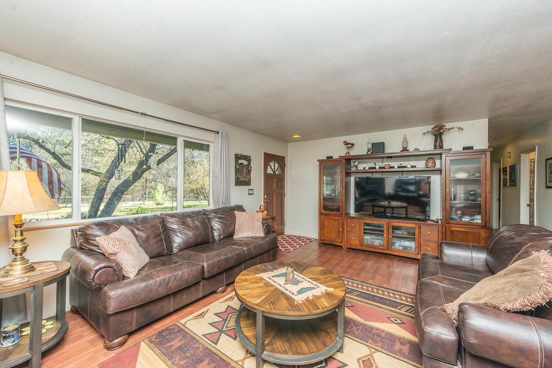215 Wellock Road Lewiston, CA 96052 - Photo 6 of 39 IMG-7534