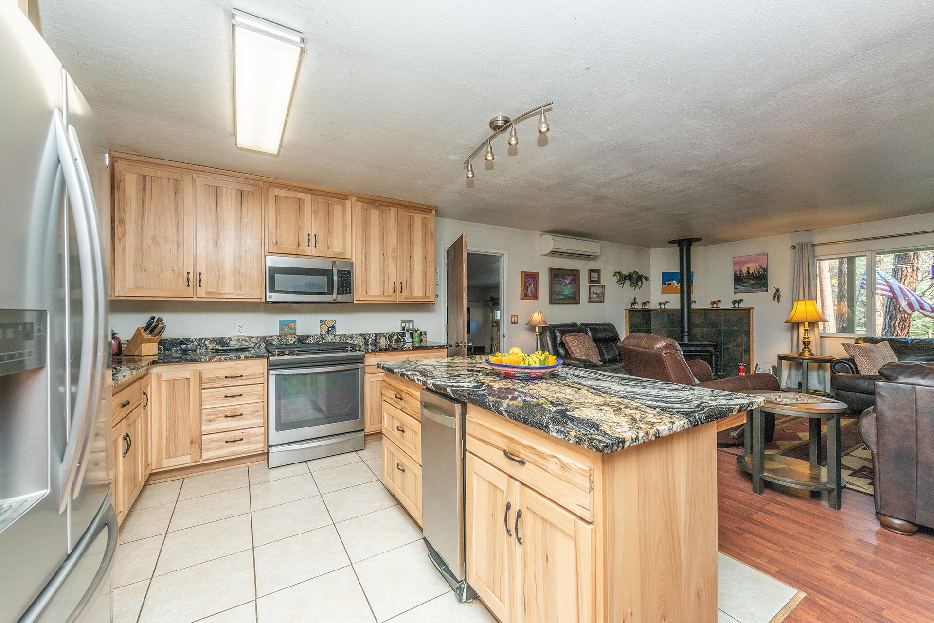 215 Wellock Road Lewiston, CA 96052 - Photo 9 of 39 IMG-7554