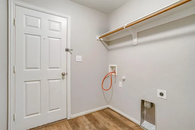 $2,800 | 3025 Shoreline Drive, Burleson, TX 76028