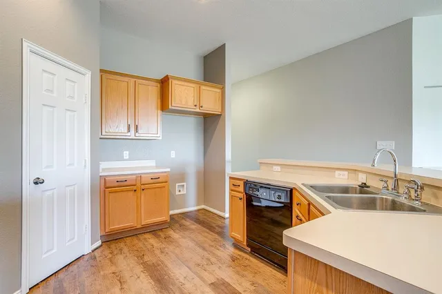 $2,800 | 3025 Shoreline Drive, Burleson, TX 76028