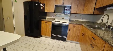 $235,000 | 201 East Chestnut Street, Unit 17C, Chicago, IL 60611