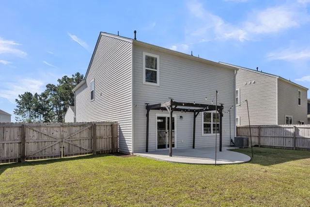 $2,375 | 138 Sweet Cherry Lane, Summerville, SC 29486