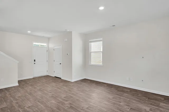 $2,375 | 138 Sweet Cherry Lane, Summerville, SC 29486