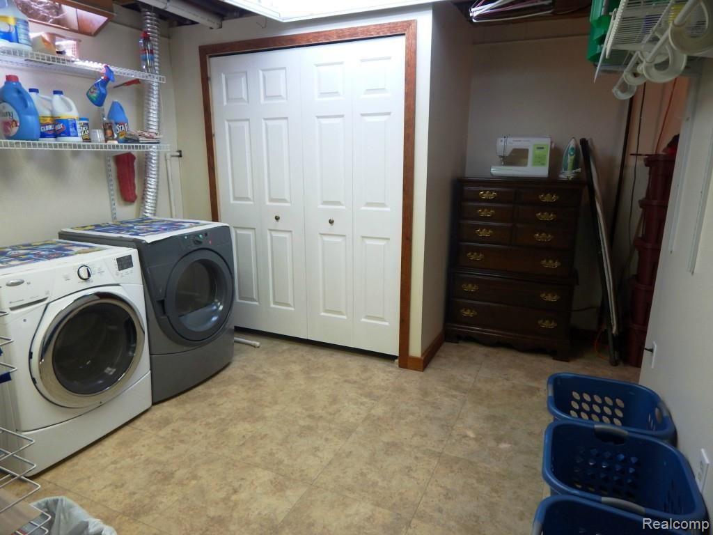 2740 North Hickory Ridge Road Highland, MI 48357 - Photo 10 of 11