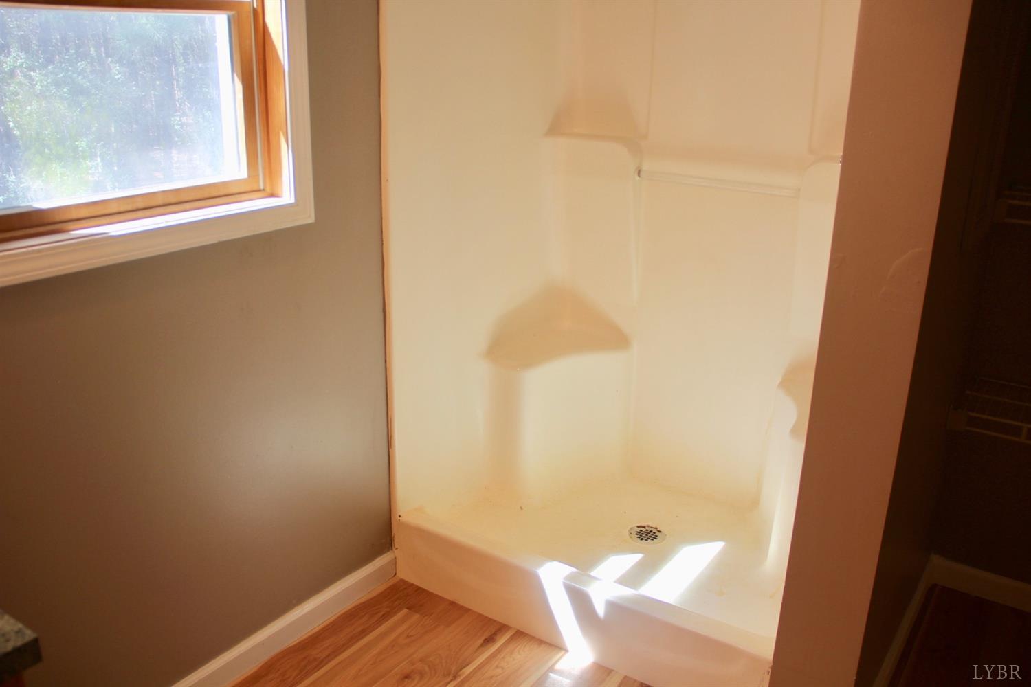 792 Fletchers Level Road Amherst, VA 24521 - Photo 20 of 40 a bathroom with a window