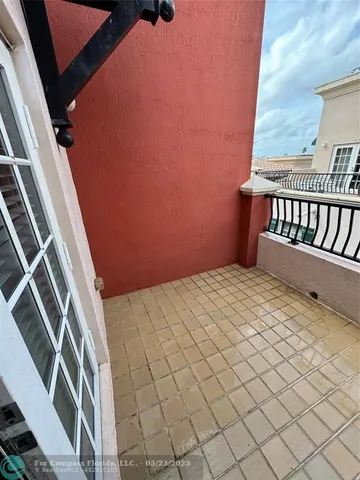 $589,000 | 1033 Northeast 17th Way, Unit 605, Fort Lauderdale, FL 33304