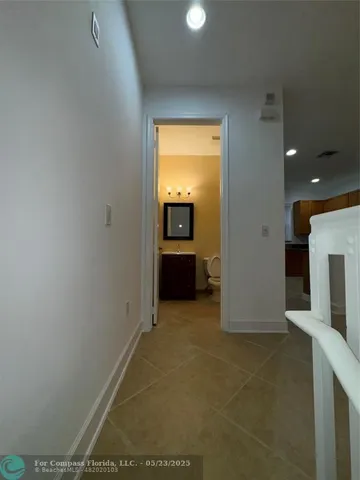$589,000 | 1033 Northeast 17th Way, Unit 605, Fort Lauderdale, FL 33304