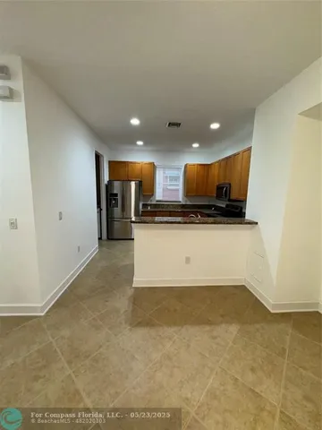 $589,000 | 1033 Northeast 17th Way, Unit 605, Fort Lauderdale, FL 33304