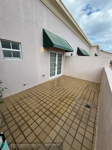 $589,000 | 1033 Northeast 17th Way, Unit 605, Fort Lauderdale, FL 33304