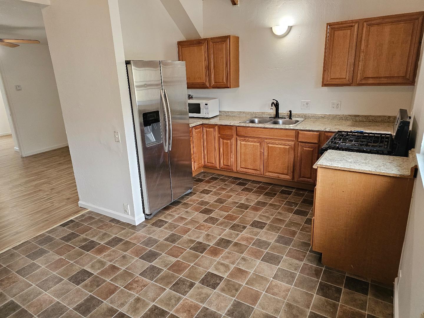 313 Raymond Street Santa Cruz, CA 95060 - Photo 7 of 25