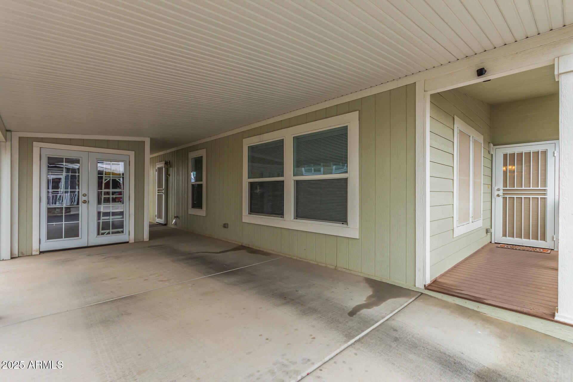 650 North Hawes Road, Unit 3815 Mesa, AZ 85207 - Photo 7 of 29 a view of an empty room with a window