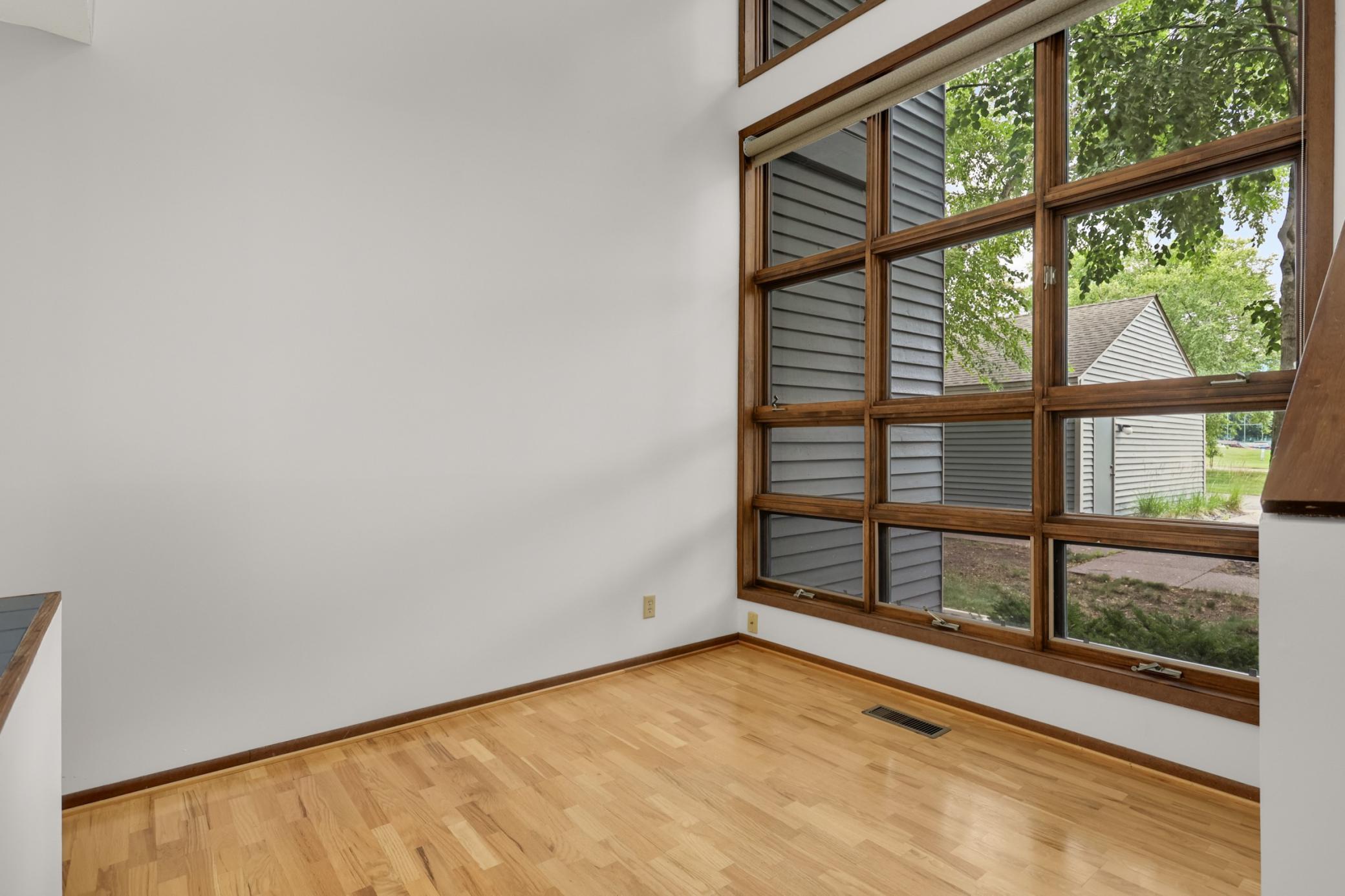 1359 Spencer Road West, Unit 1359 St. Paul, MN 55108 - Photo 5 of 38